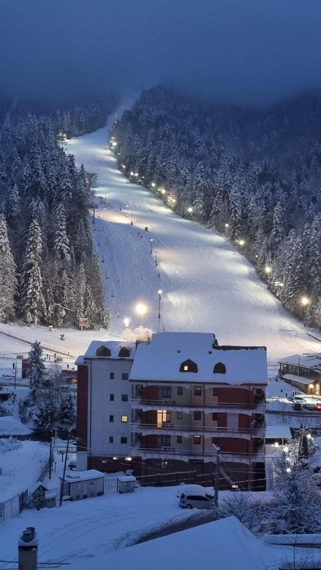 Azuga Ski & Bike Resort Exterior foto